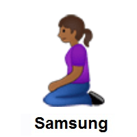 Woman Kneeling: Medium-Dark Skin Tone on Samsung